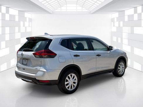Used 2020 Nissan Rogue S AWD/4WD image 6