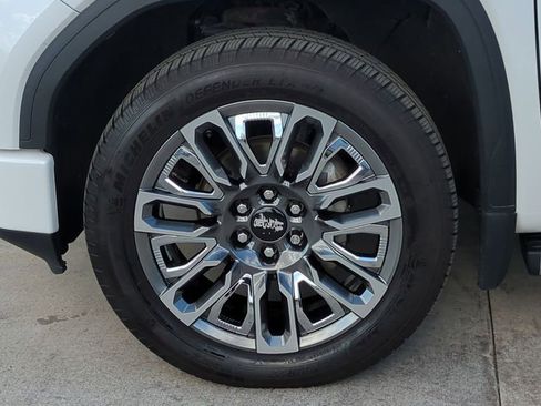 Used 2021 GMC Sierra 1500 Denali w/ Denali Ultimate Package image 14