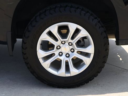 Used 2024 Chevrolet Silverado 1500 LTZ AWD/4WD image 9