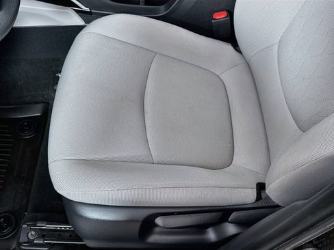 Used 2023 Toyota Corolla Cross L AWD/4WD image 16