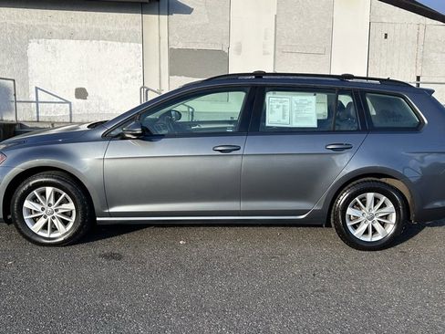 Used 2015 Volkswagen Golf S image 8