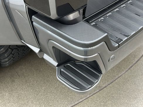 Used 2026 Ford F450 Platinum w/ Platinum Plus Package image 19