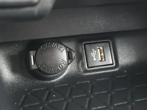 Used 2023 Toyota RAV4 XLE image 5