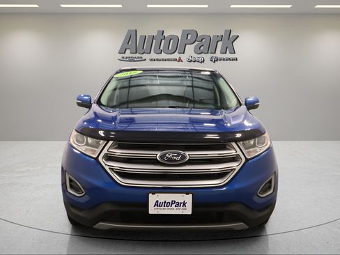Used 2018 Ford Edge Titanium w/ Equipment Group 301A AWD/4WD image 2