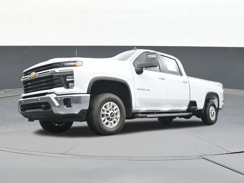 Used 2025 Chevrolet Silverado 2500 LT w/ Safety Package AWD/4WD image 64