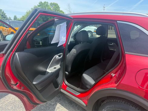 Used 2018 Kia Niro LX FWD image 14