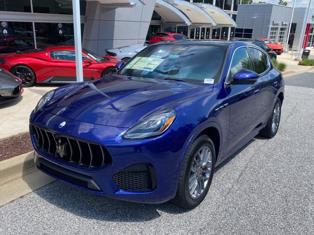 Used 2024 Maserati Grecale GT AWD/4WD image 2