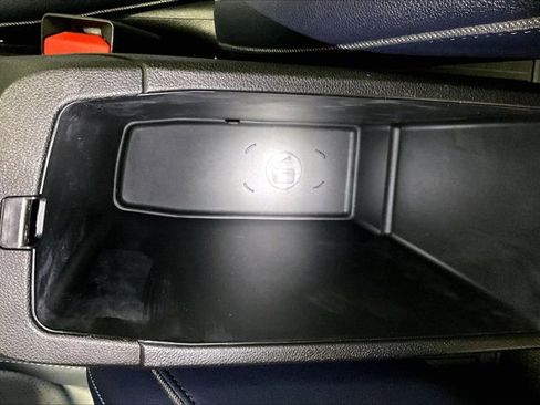 Used 2023 Chevrolet Bolt EUV LT w/ Convenience Package image 40