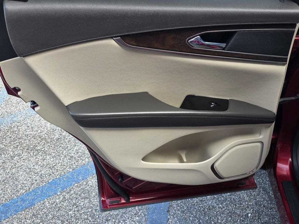 Used 2016 Lincoln MKX Reserve FWD image 36