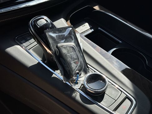 Used 2024 Cadillac Escalade Sport Platinum image 38