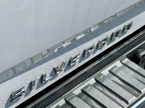 Used 2019 Chevrolet Silverado 2500 LT w/ LT Convenience Package image 15