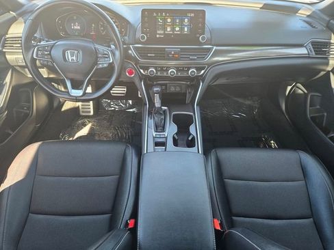 Used 2022 Honda Accord Sport image 11