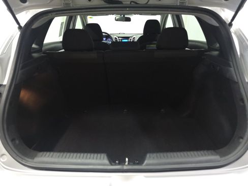 Used 2017 Hyundai Elantra GT image 16