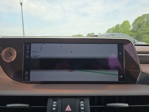 Used 2019 Lexus ES 350 w/ Premium Package FWD image 27