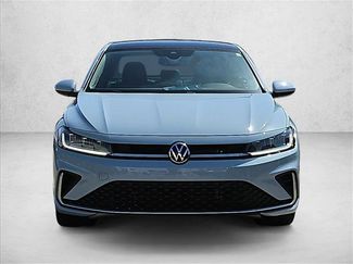 Used 2025 Volkswagen Jetta SE FWD video 2