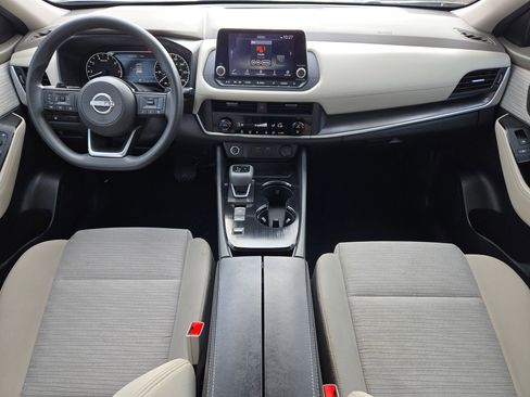 Used 2023 Nissan Rogue SV image 15