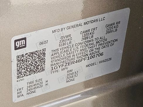 Used 2023 Cadillac XT4 Sport w/ Cold Weather Package image 10