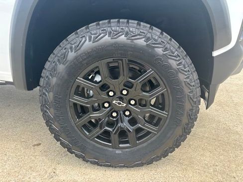 New 2026 Chevrolet Colorado Trail Boss AWD/4WD image 11