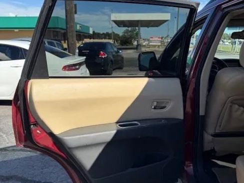 Used 2009 Subaru Tribeca Limited image 13