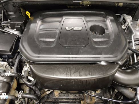 Used 2018 Jeep Grand Cherokee Limited w/ Trailer Tow Group IV image 30