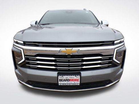 Used 2025 Chevrolet Tahoe Premier AWD/4WD image 6
