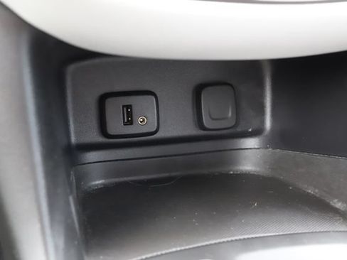 Used 2018 Chevrolet Equinox LT AWD/4WD image 29