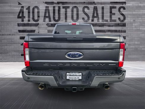 Used 2017 Ford F250 XLT w/ XLT Value Package image 4