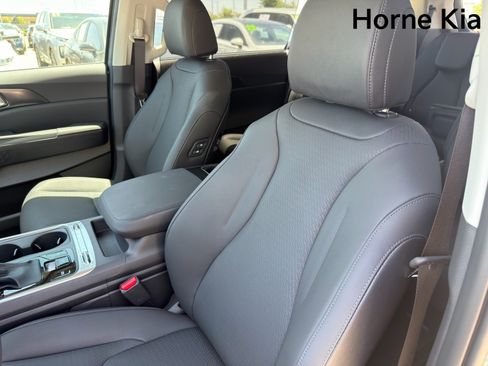 New 2026 Kia Carnival SX Prestige FWD image 10