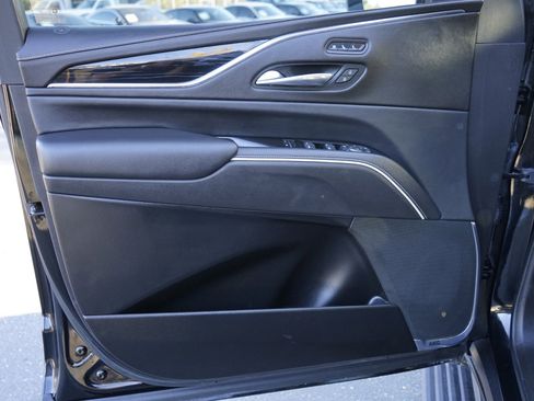 Used 2021 Cadillac Escalade Sport w/ Driver Assist Tech Package image 28