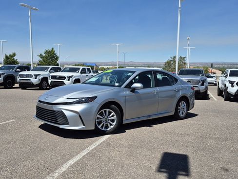 Certified 2025 Toyota Camry LE FWD image 1