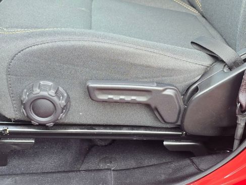 Used 2024 Jeep Wrangler Unlimited Sahara image 25