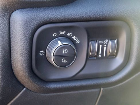 New 2026 RAM 2500 Laramie w/ Night Edition AWD/4WD image 20