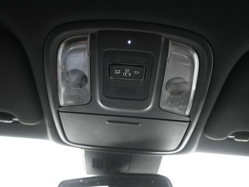 Used 2021 Kia Stinger GT-Line image 25