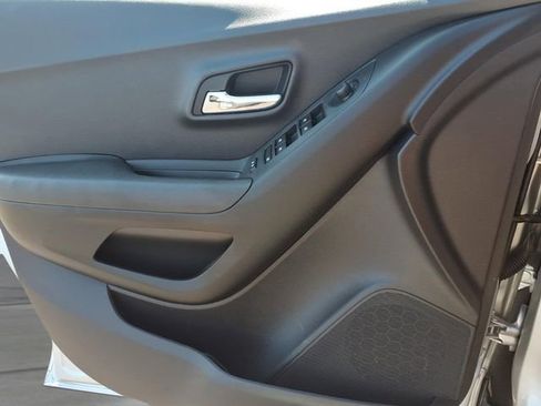 Used 2019 Chevrolet Trax LS w/ Tint and Cruise Package image 18