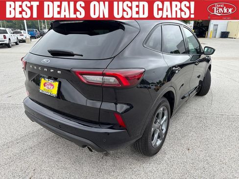 Used 2023 Ford Escape ST-Line w/ Tech Pack #1 FWD image 3