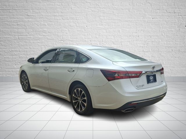 Used 2016 Toyota Avalon XLE Premium FWD image 4