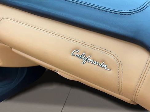 Used 2012 Ferrari California image 16