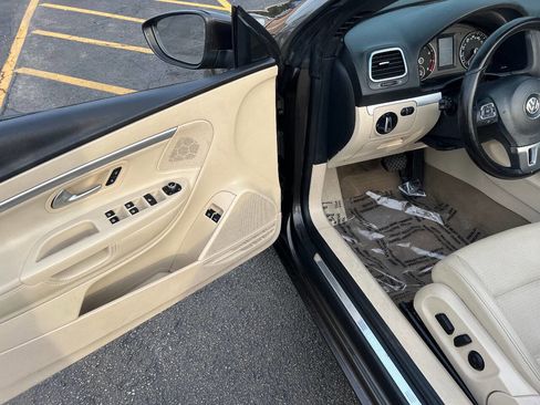 Used 2013 Volkswagen Eos Komfort image 17