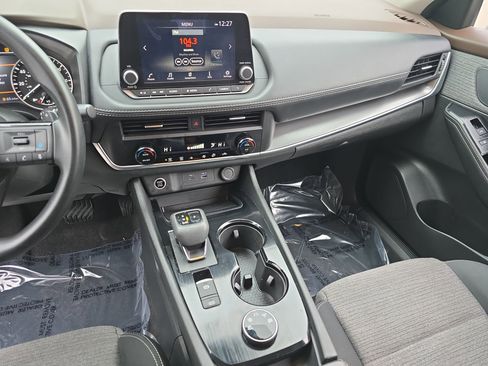 Used 2023 Nissan Rogue SV image 20