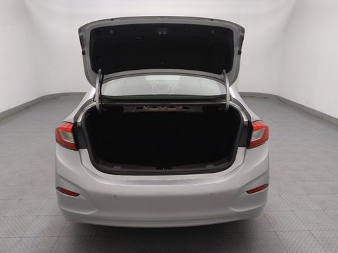 Used 2019 Chevrolet Cruze LT w/ Convenience Package image 29