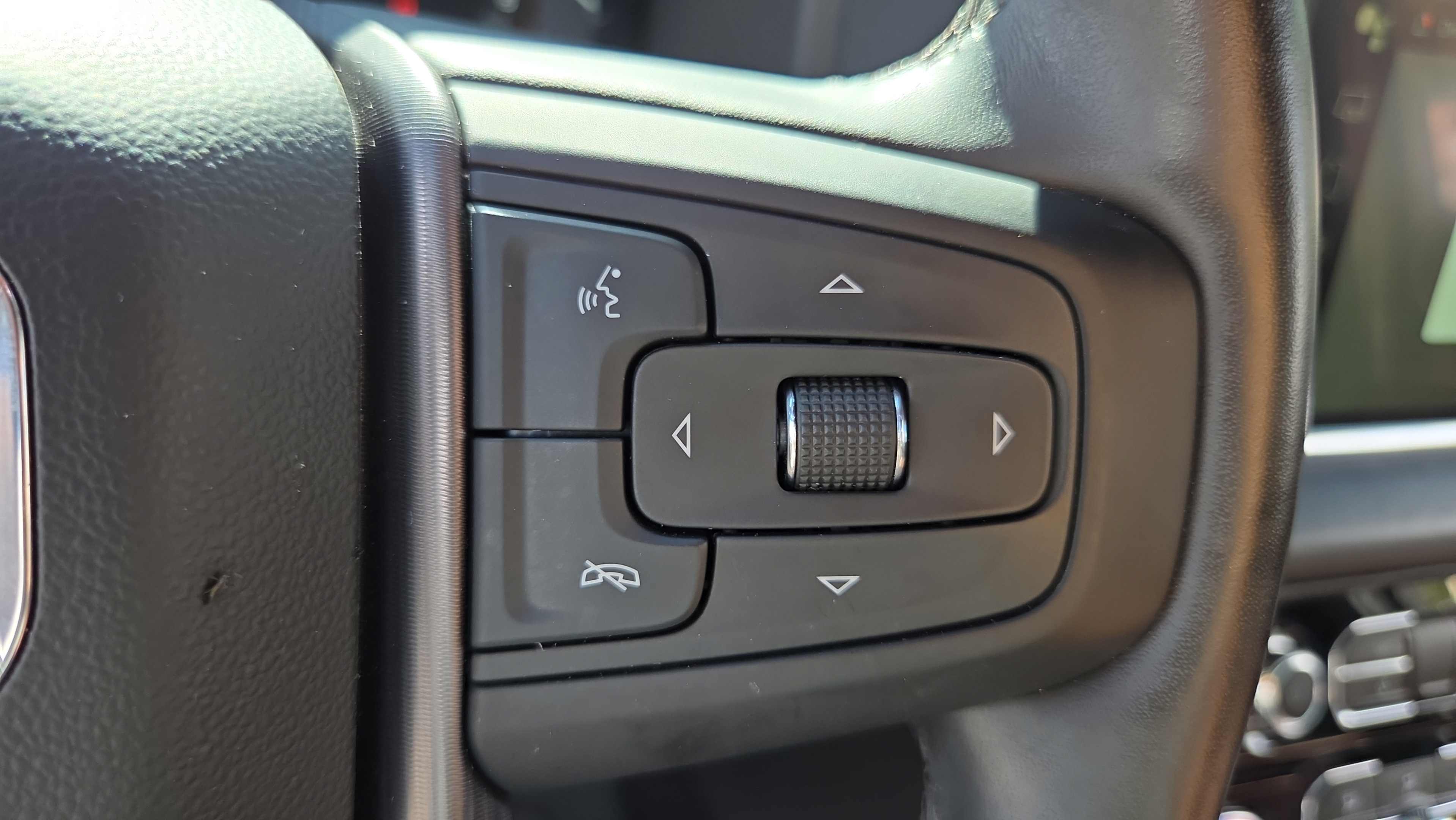 Certified 2023 GMC Yukon Denali Ultimate AWD/4WD image 26
