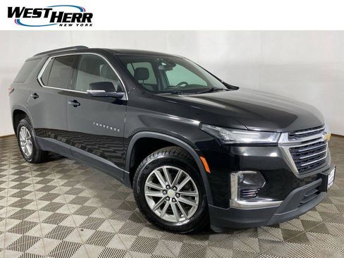 Used 2023 Chevrolet Traverse LT AWD/4WD image 1