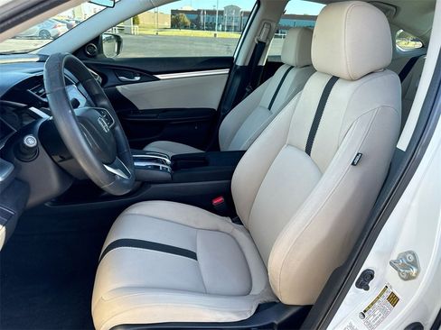 Used 2018 Honda Civic EX image 11