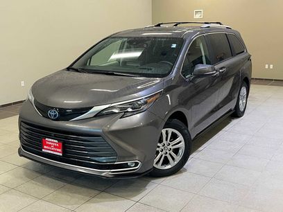 Certified 2024 Toyota Sienna Platinum