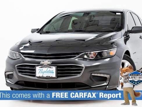 Used 2017 Chevrolet Malibu LT FWD image 2