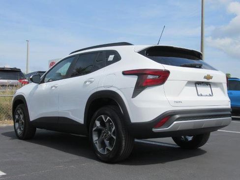 New 2025 Chevrolet Trax LT w/ Driver Confidence Package image 6