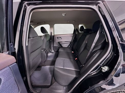 Used 2021 Nissan Rogue SV image 23