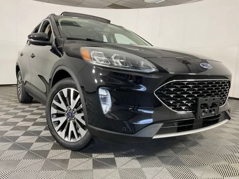 Used 2020 Ford Escape Titanium AWD/4WD image 40