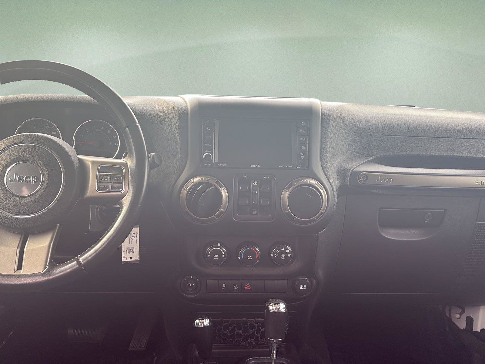 Used 2018 Jeep Wrangler Unlimited Sport AWD/4WD image 11