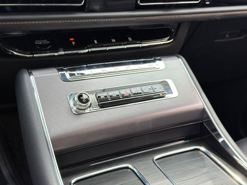 New 2026 Lincoln Aviator AWD image 31